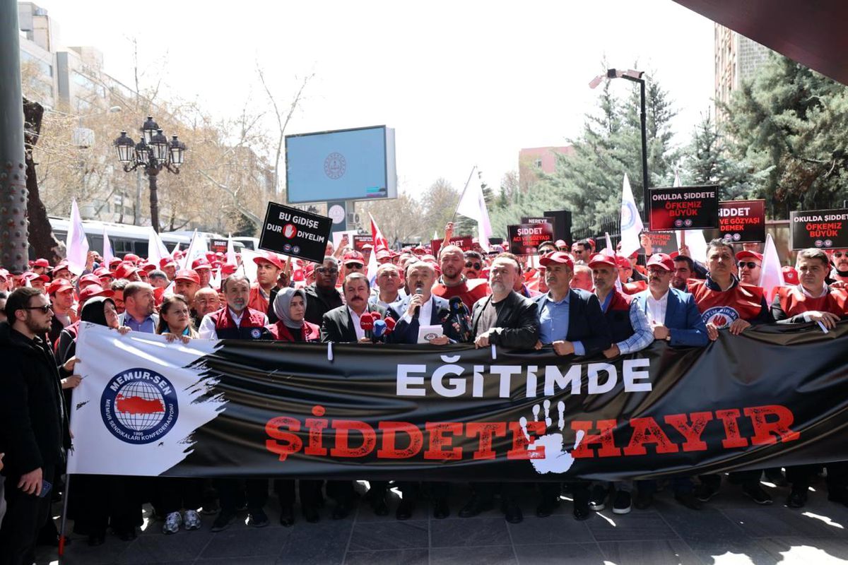 Eğitim-Bir-Sen Genel Sekreteri Yavuz: "Eğitimciler, şikayet edilen, darbedilen insanlara dönüştürüldü"