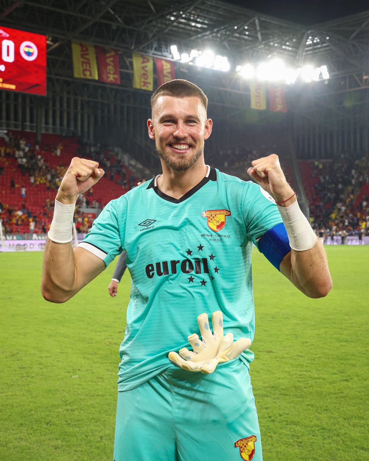 Mateusz Lis Polonya\'ya Dönüyor