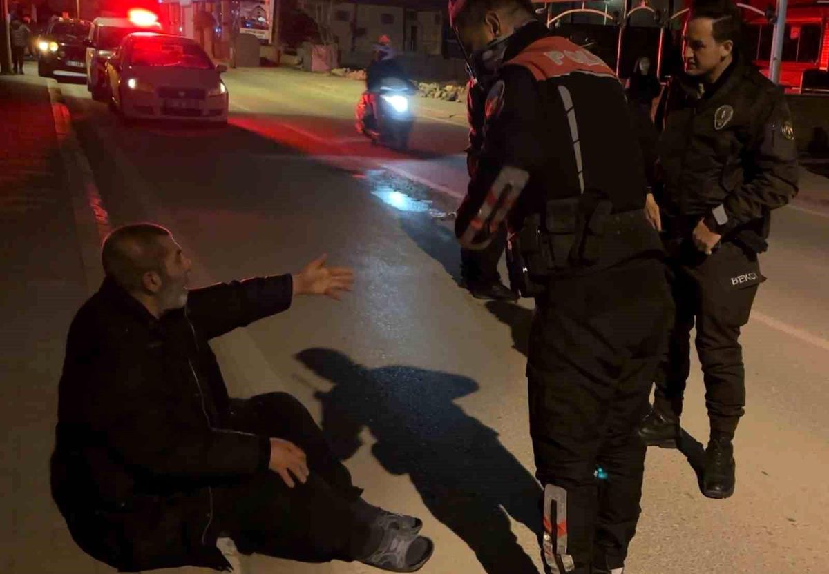 Aksaray\'da Komşu Kavgası: 2 Yaralı