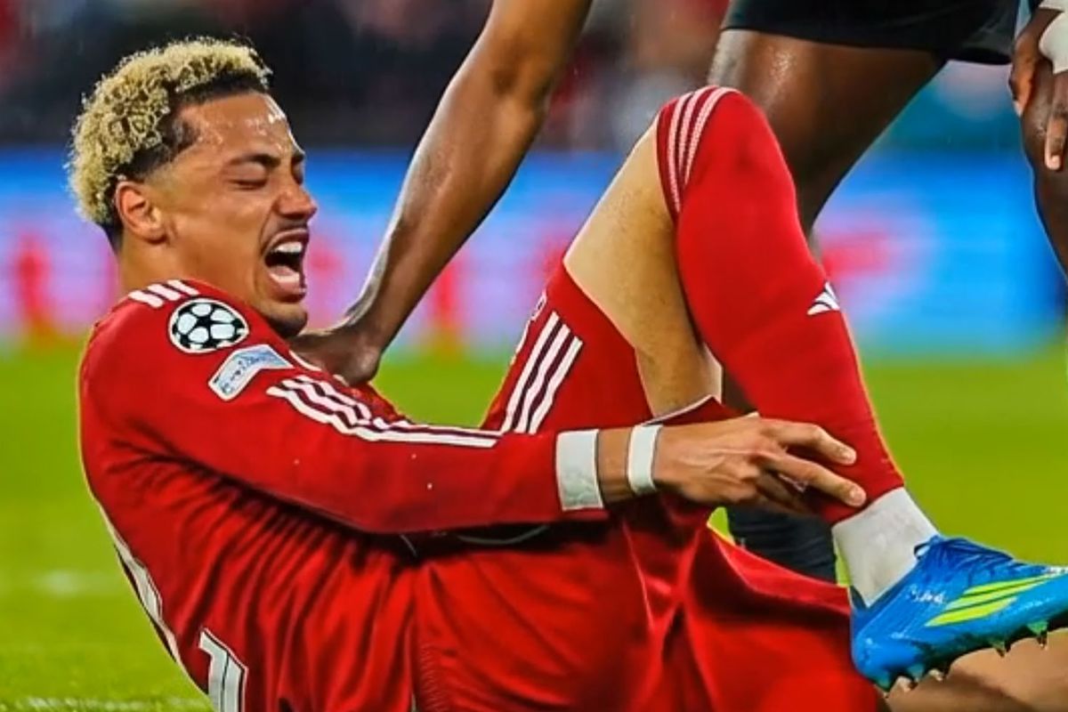 Liverpool ve Fransa\'ya Ekitike\'den kötü haber