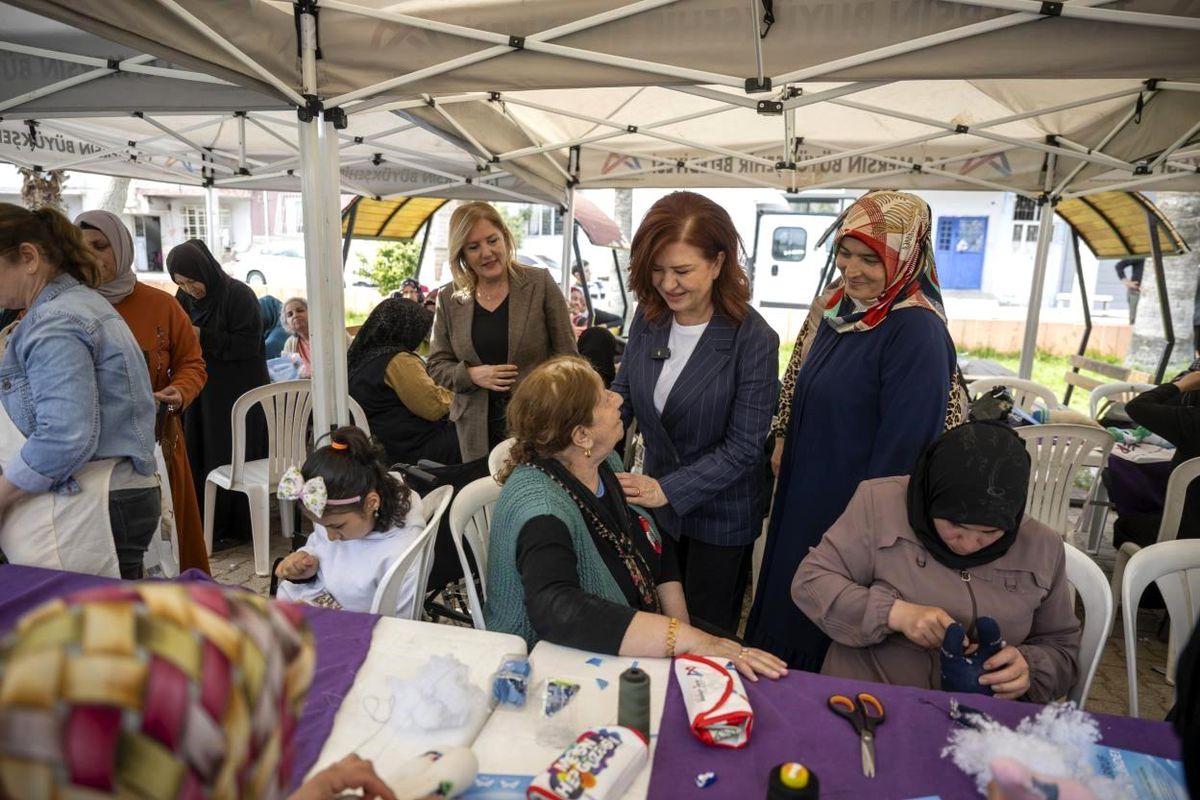 Mersin\'de \'Evimiz Atölye\' ile kadınlar üretime katılıyor