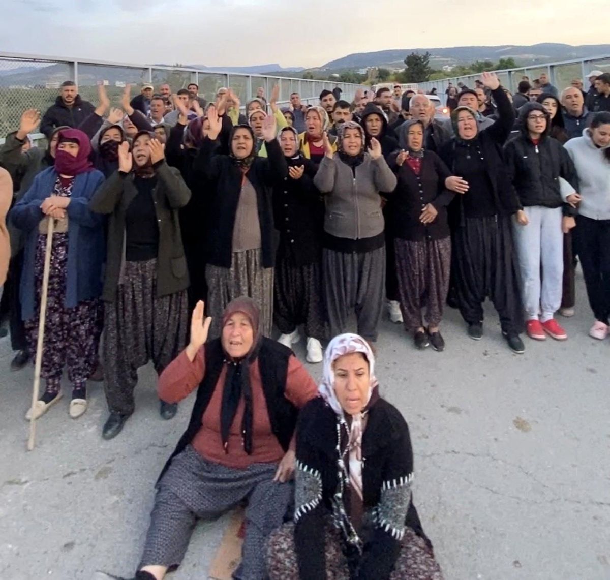 Mersin\'de Narenciye Bahçesi Protestosu