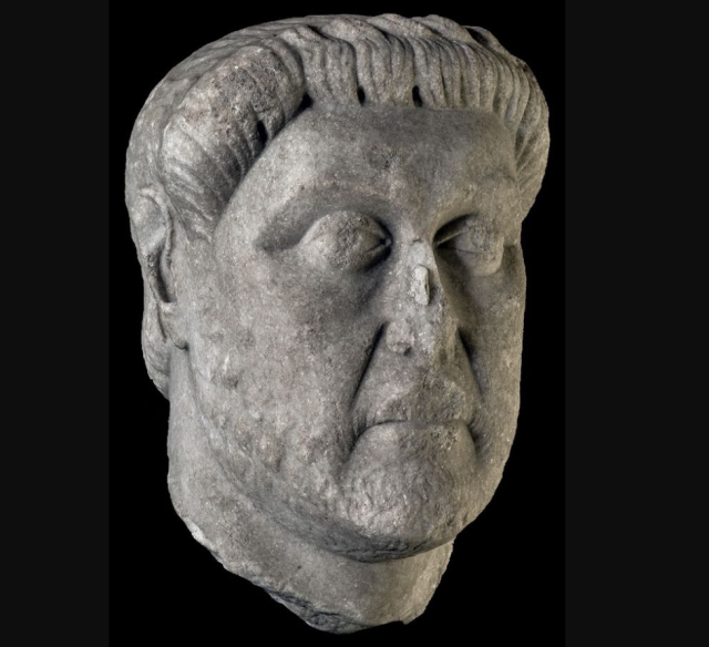 Smyrna Antik Kenti kökenli heykel başı, ABD'den Türkiye'ye iade edildi