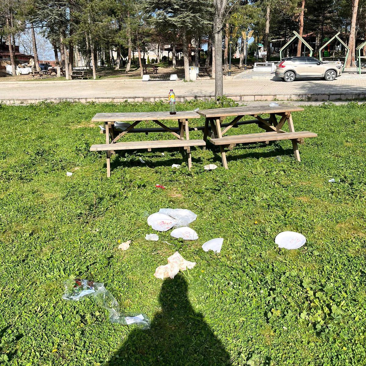 Tarihi alan çöplüğe döndü