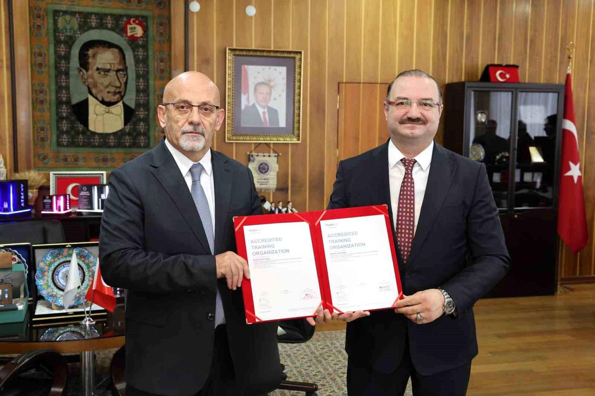 Atatürk Üniversitesi\'ne Uluslararası Akreditasyon