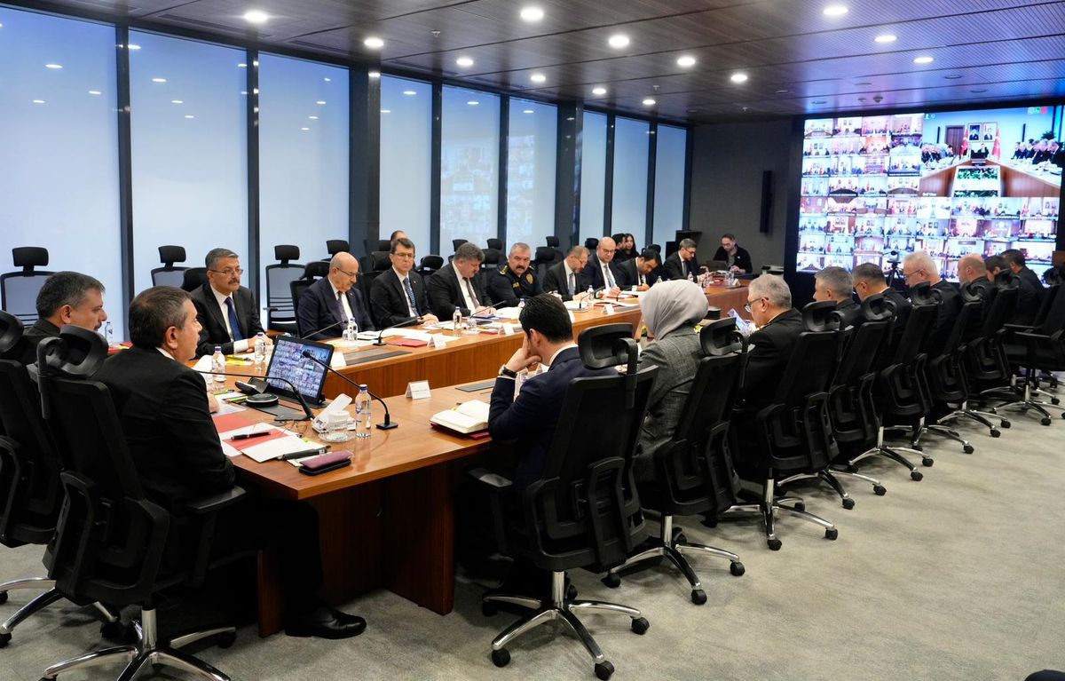 İçişleri ve Milli Eğitim bakanları okullarda güvenlik toplantısı yaptı