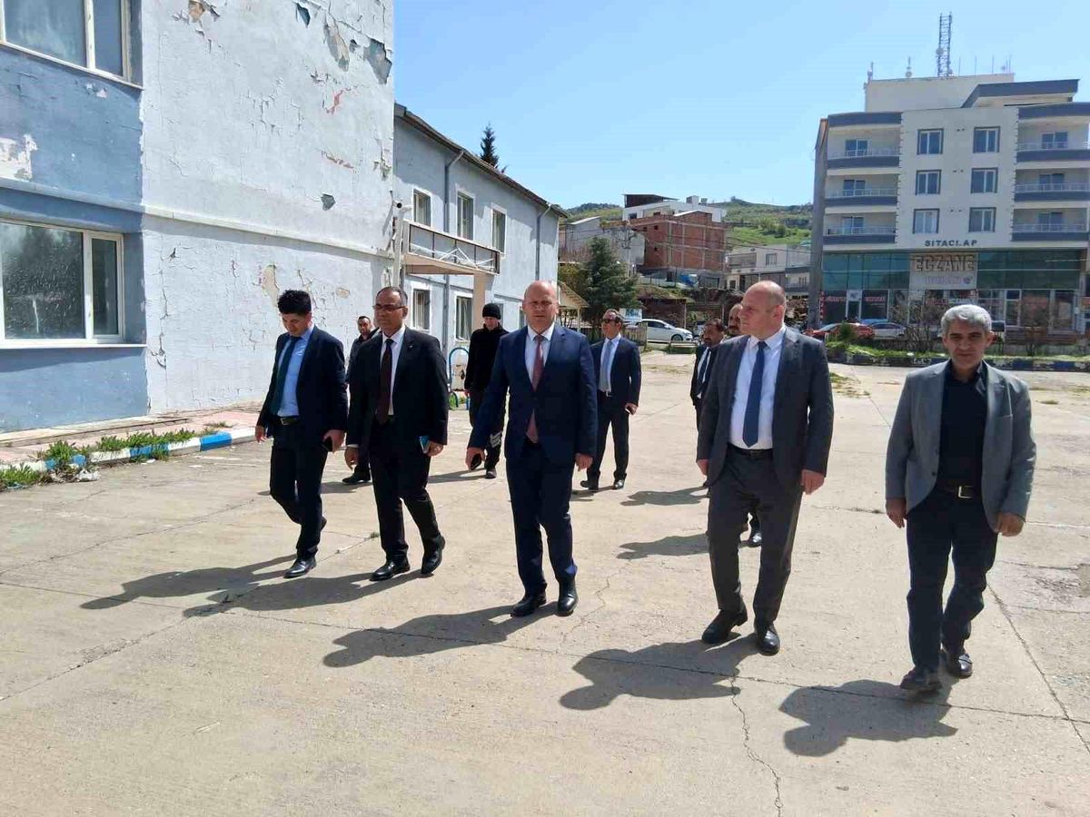 Eski Hastane Öğretmen Evine Dönüşüyor