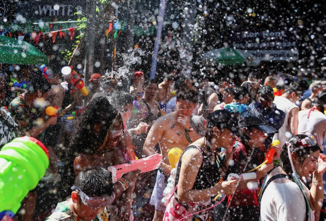 Dünyanın en büyük su savaşında 191 kişi hayatını kaybetti