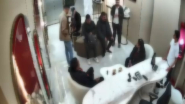 Endonezya'dan getirilen 80 karatlık pırlantayı Kapalıçarşı'da satmaya çalışan 6 şüpheli tutuklandı