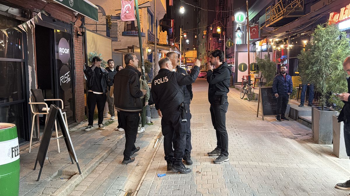 Eskişehir\'de Bıçaklı Kavga: 5 Yaralı