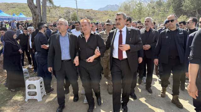 Kendisini öğrencilerine siper eden Ayla öğretmeni eşi gözyaşlarıyla anlattı