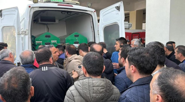 Kahramanmaraş'tan kahreden görüntüler: Okula gönderdikleri çocuklarını tabutta aldılar