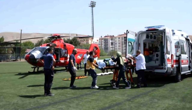 Solunum Yetmezliği Geçiren Hasta İçin Ambulans Helikopter Havalandı