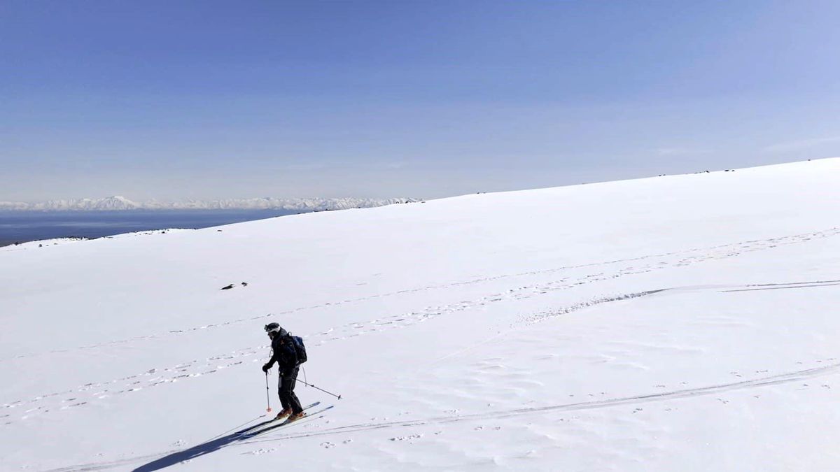 Polonyalı Dağcılar Süphan Dağı\'nda Kayarak İniş Yaptı