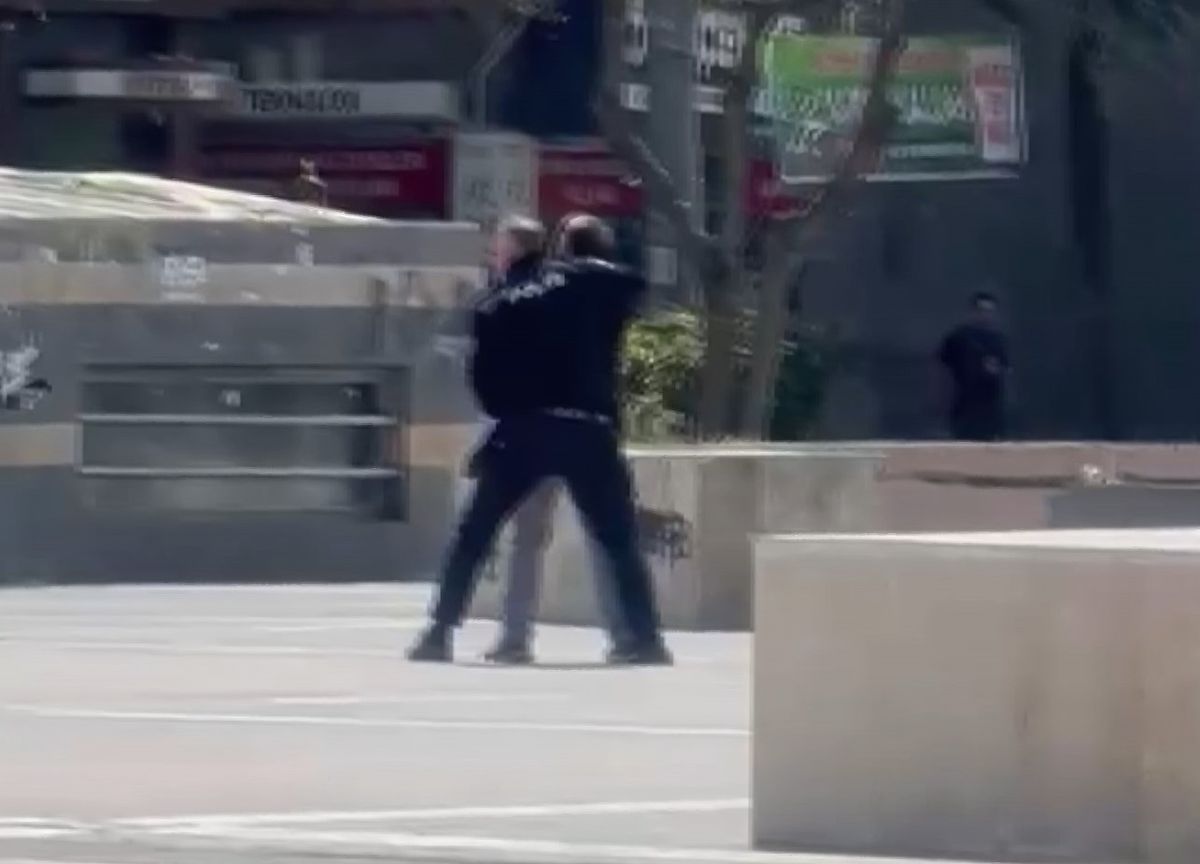 Diyarbakır\'da Pompalı Tüfekle Yürüyen Şüpheli Gözaltına Alındı