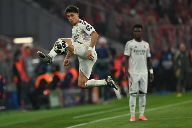 Real Madrid soyunma odasında başkandan şok: Arda sen dışarı çık...