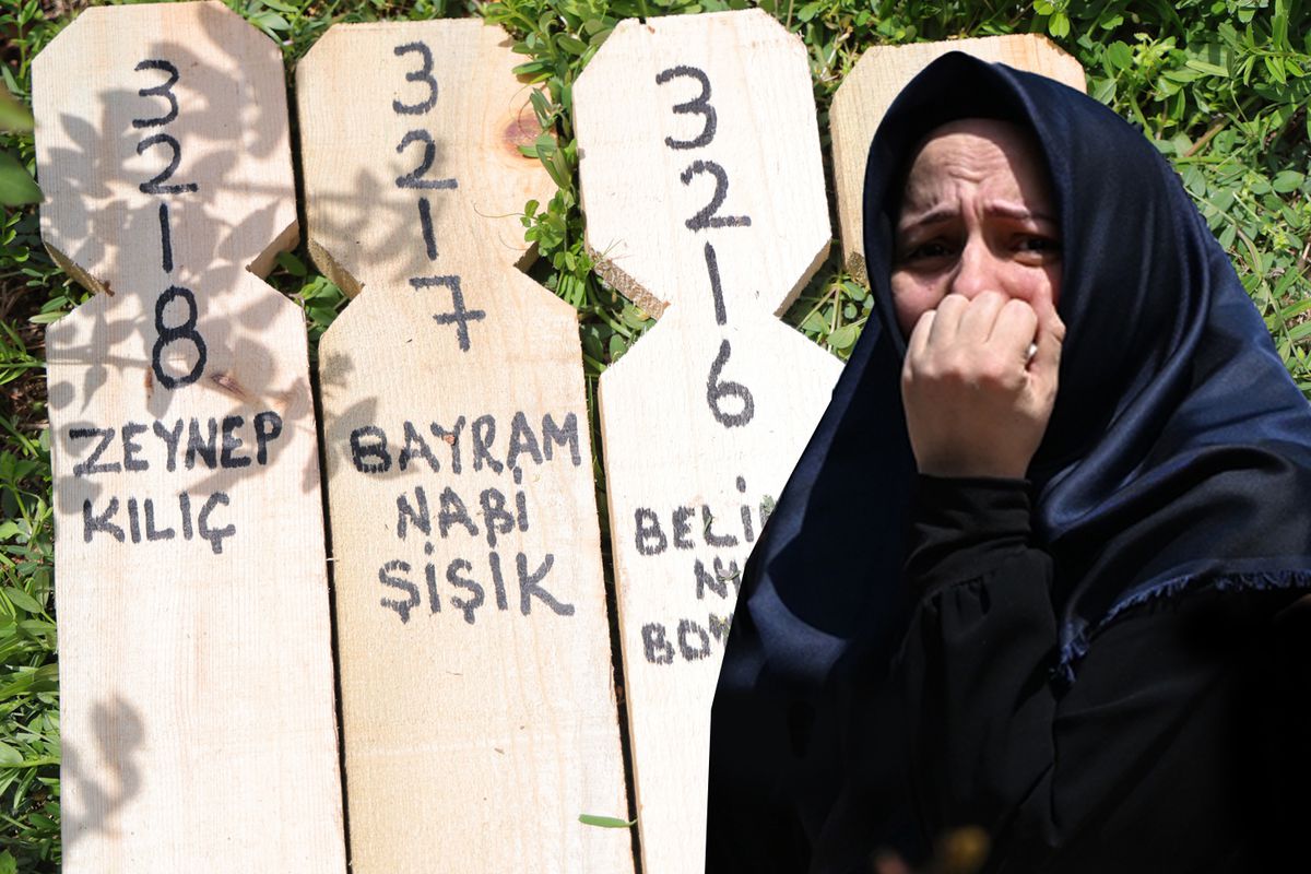 Saldırıda hayatını kaybeden 4 sınıf arkadaşı yan yana toprağa verildi