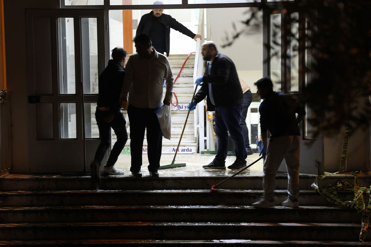 Saldırının yaşandığı okuldan geriye bu görüntüler kaldı 