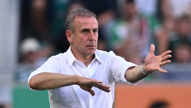 Abdullah Avcı, Süper Lig'deki şampiyonluk yarışında avantajlı olan takımı açıkladı