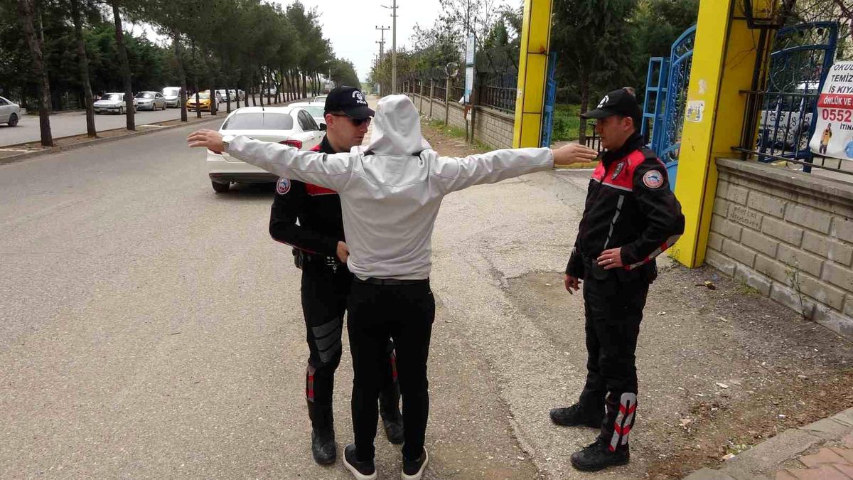 Adıyaman\'daki Okullar Polisin Korumasında