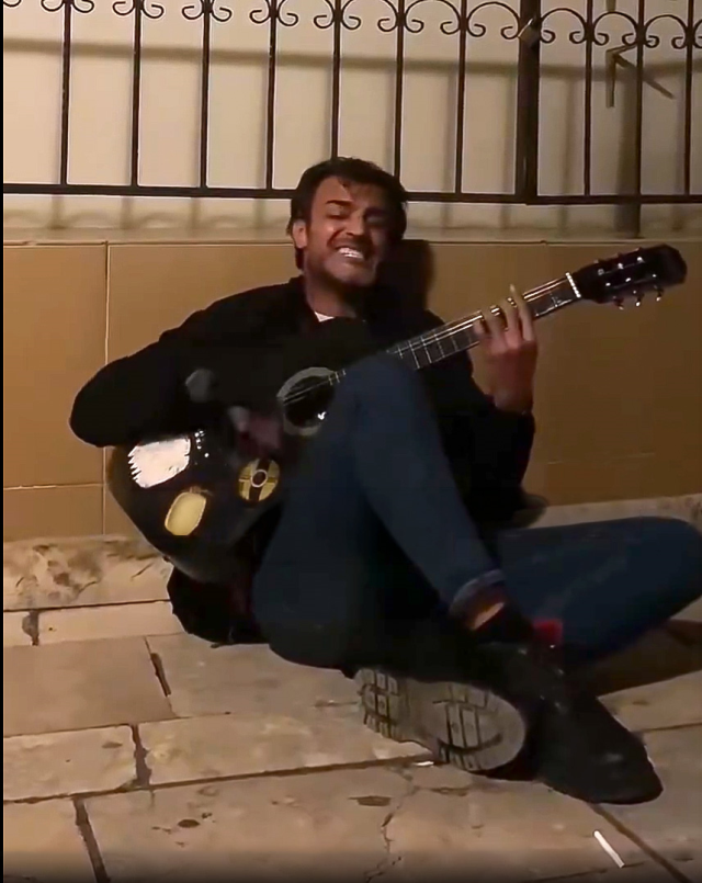 Aşk acısından sokaklara düştü! Rıza Tamer'in kimsesizler evinden şöhrete çıkan hayatı