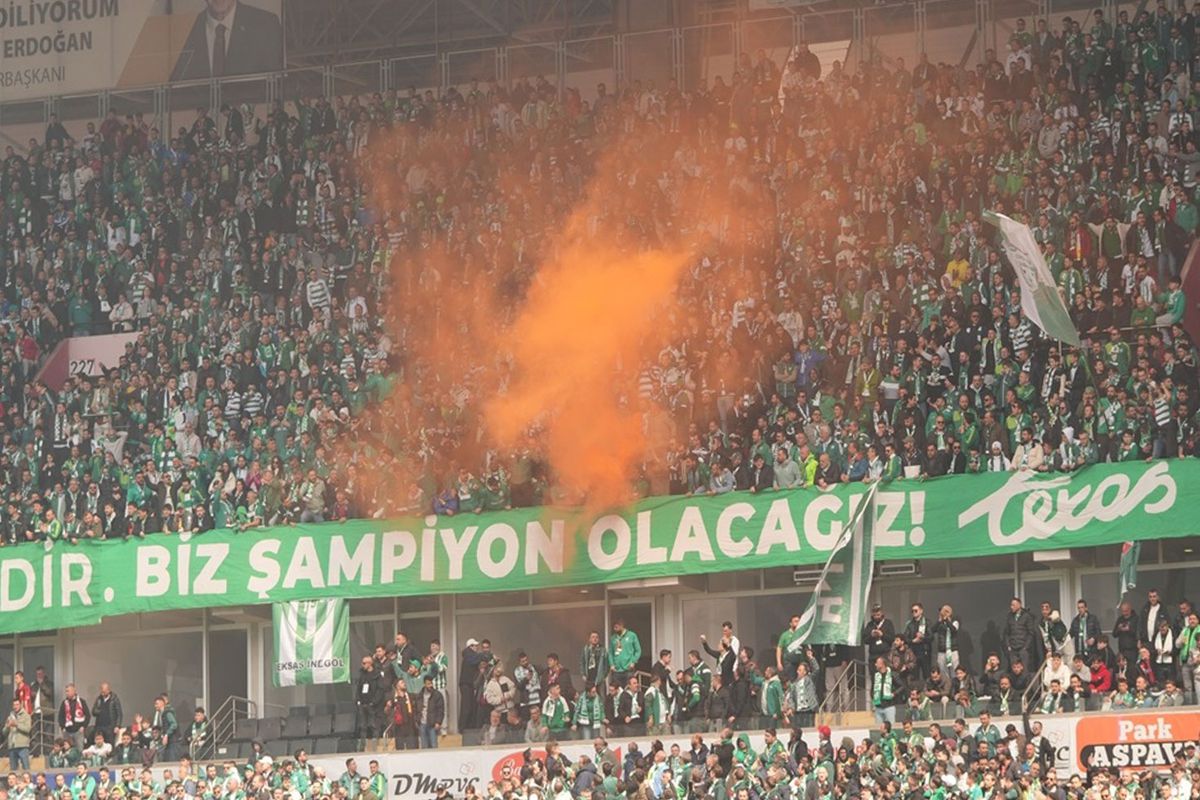 Bursaspor\'a yarım milyon lira ceza