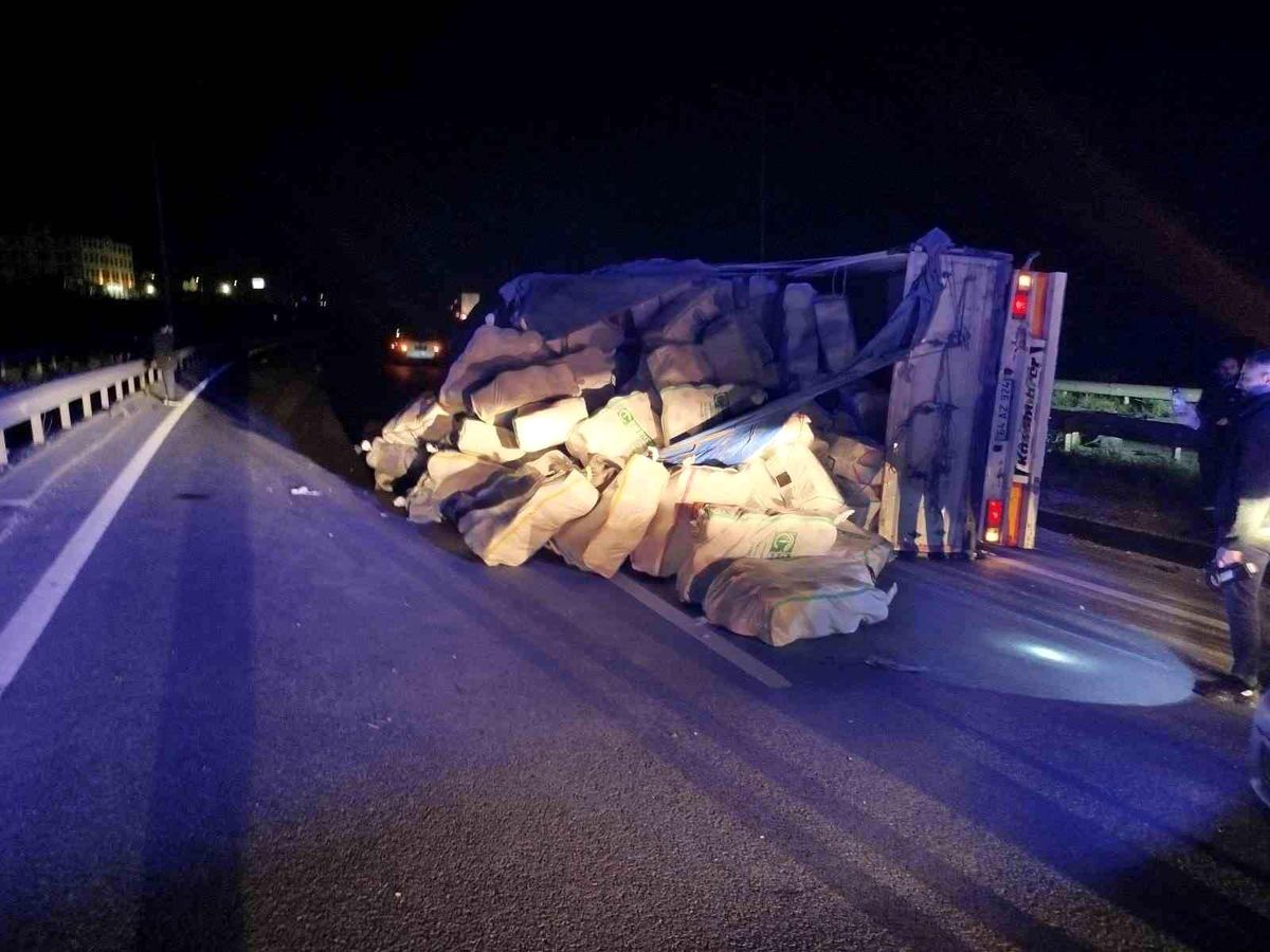 Bilecik\'te Tır Kazası: 1 Yaralı