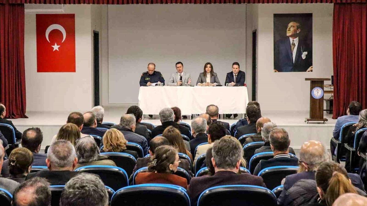 Çanakkale\'de Okul Güvenliği Toplantısı