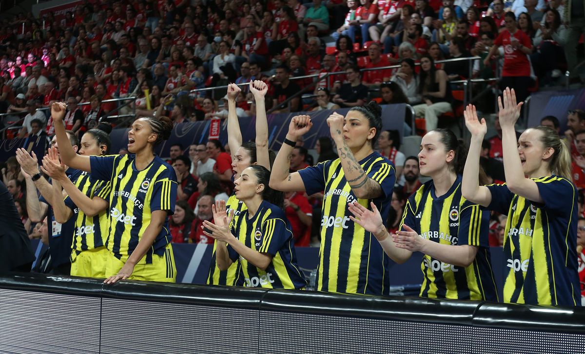 Fenerbahçe Opet Finale Yükseldi