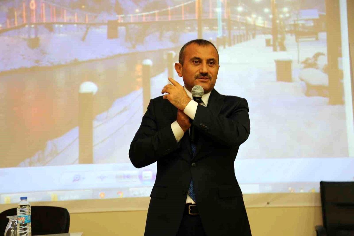 Tunceli\'de Kayıp Öğrenci Soruşturmasında Eski Vali Gözaltında