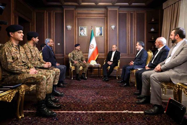 İran Cumhurbaşkanı Pezeşkiyan: “ABD galip gelmeyecek, dünya ağır bedeller ödeyecek”