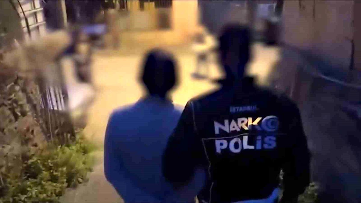 İstanbul\'da Eş Zamanlı Uyuşturucu Operasyonu