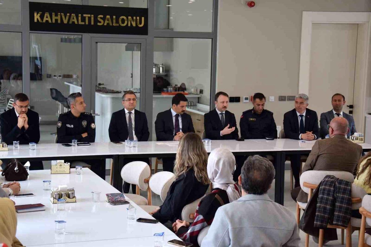 Karapınar\'da eğitimde güvenlik ve rehberlik ele alındı