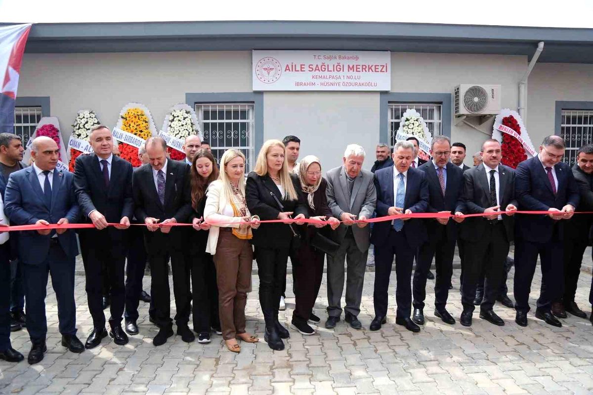 Kemalpaşa\'da Yeni Aile Sağlığı Merkezleri Açıldı