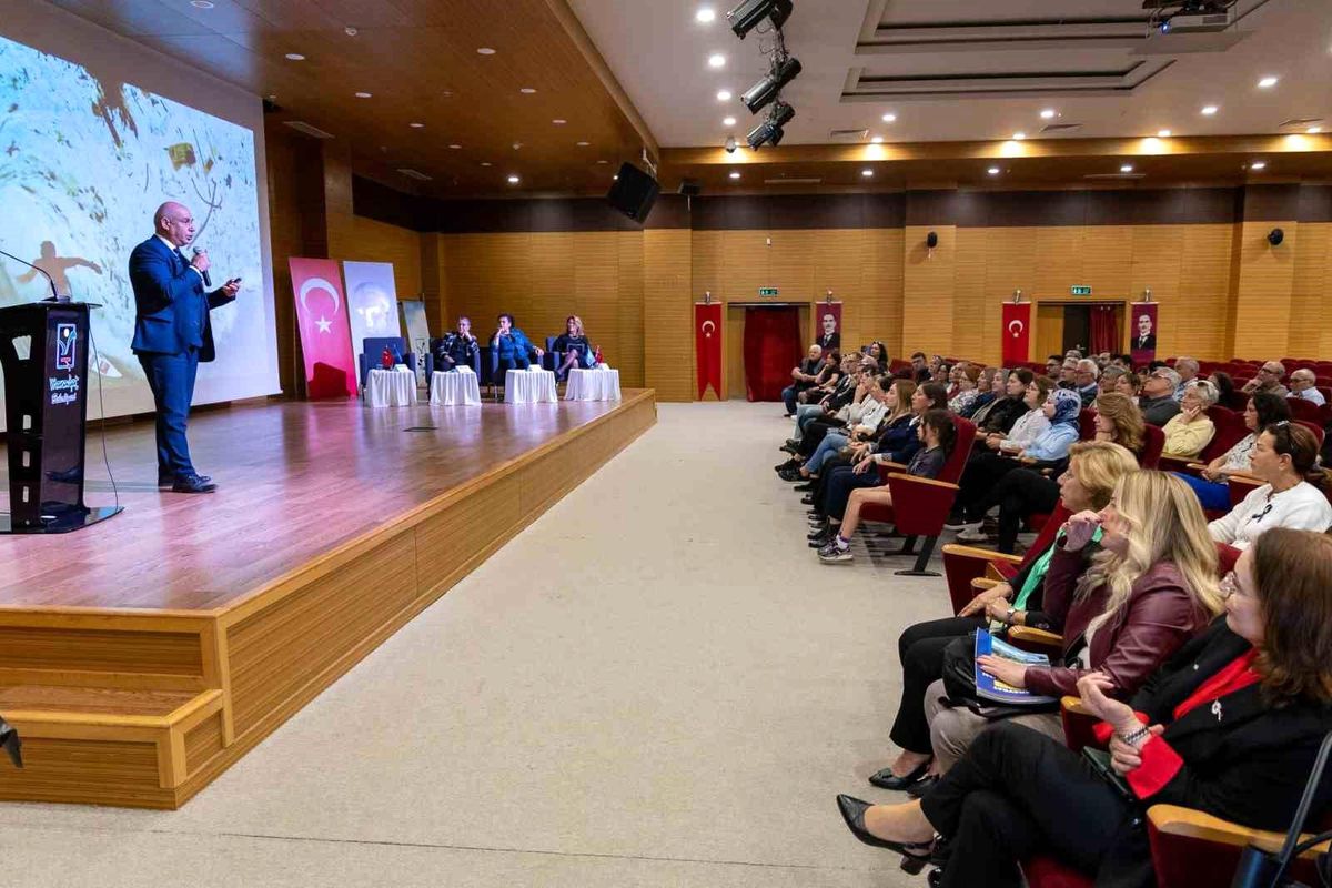 Manavgat\'ta "Çevreye Katkı, Aile Bütçemize Katkı" etkinliği düzenlendi