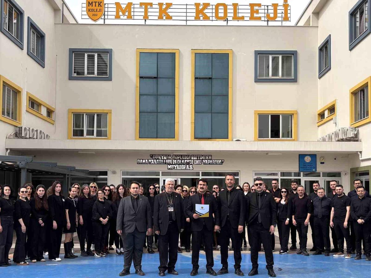 MTK Eğitmenlerinden Şiddete Karşı Protesto