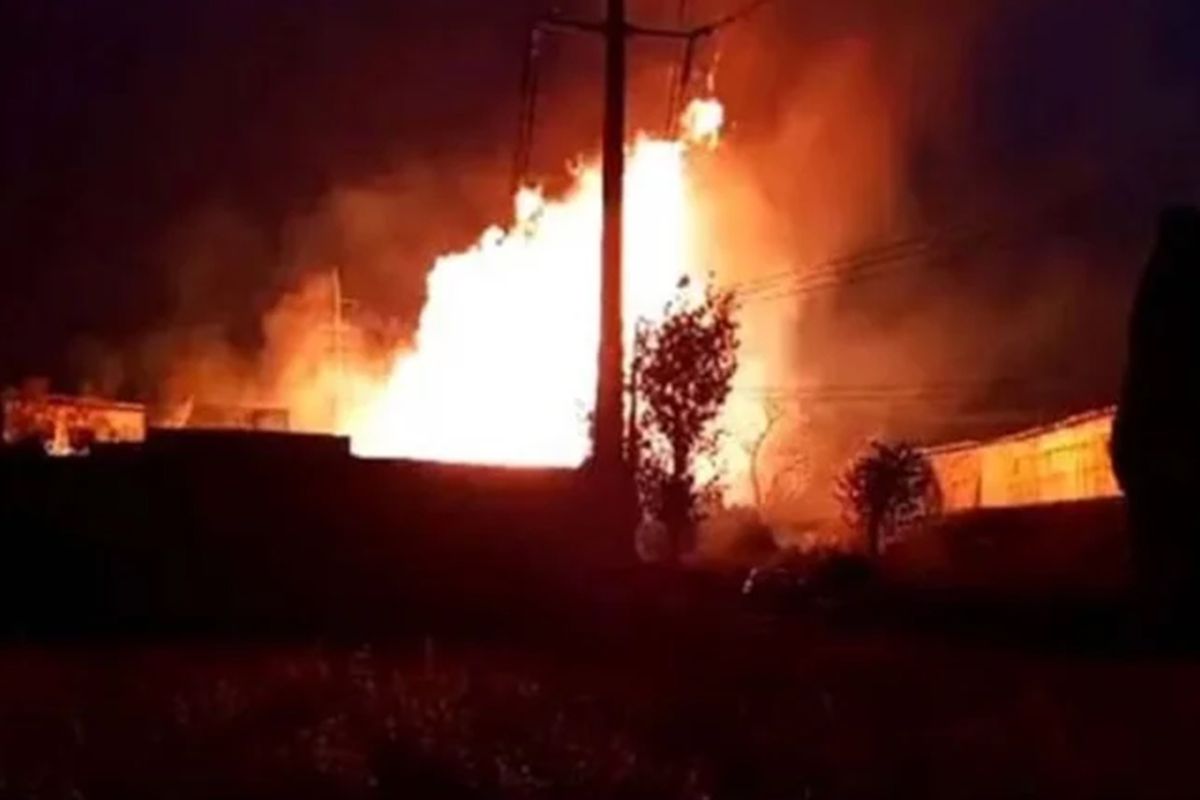 Pakistan\'da Gaz Hattı Patladı: 8 Ölü