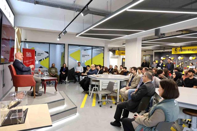 Düzce Üniversitesi’nde Uydu Çalışmaları Söyleşisi