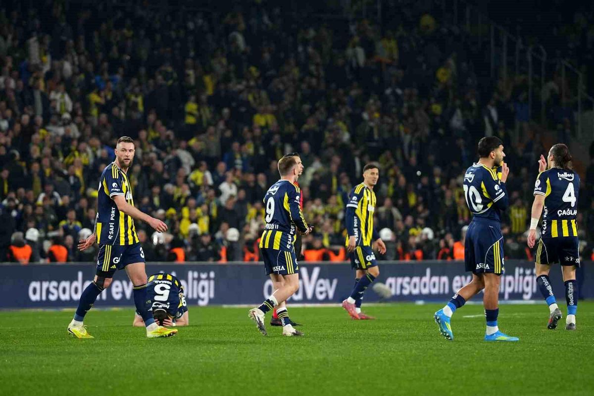 Fenerbahçe - Çaykur Rizespor: 2-2 Beraberlik