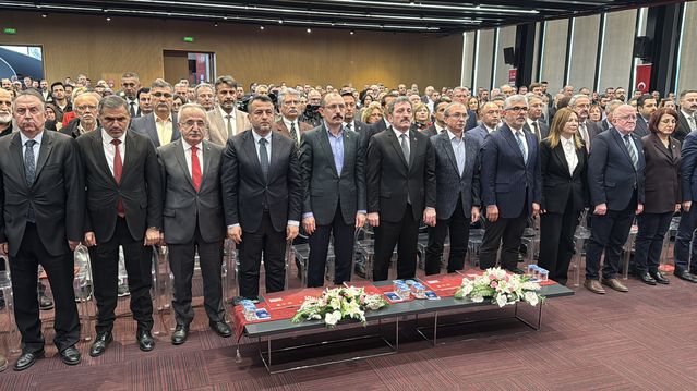 Türkiye 2025 yılında 63 milyon ziyaretçi ağırladı, 65 milyar turizm geliri elde etti