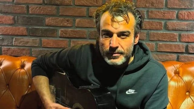 Ünlü şarkıcı Rıza Tamer hayatını kaybetti