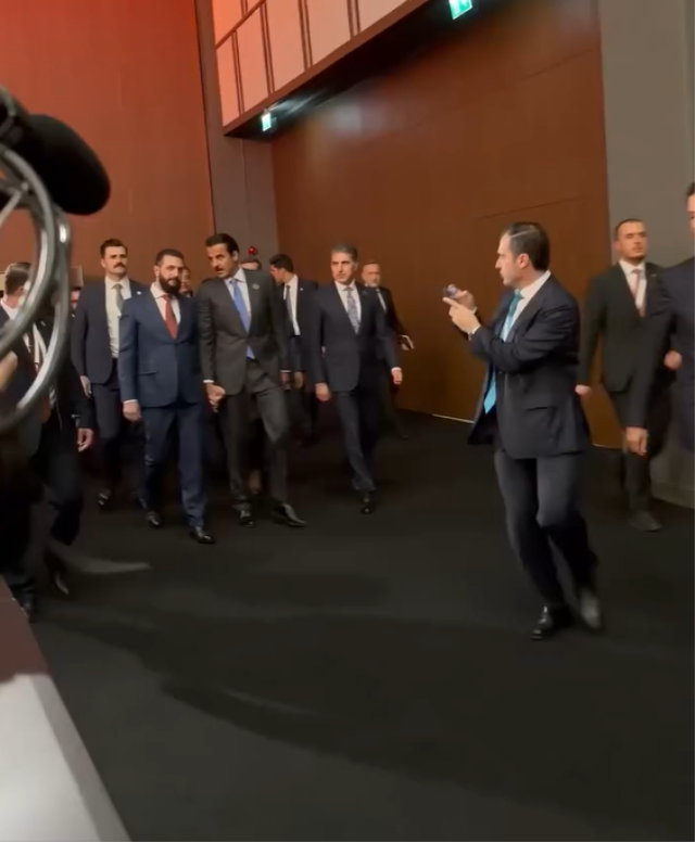 ADF 2026’da unutulmaz kareler: Katar Emiri ve Suriye lideri el ele