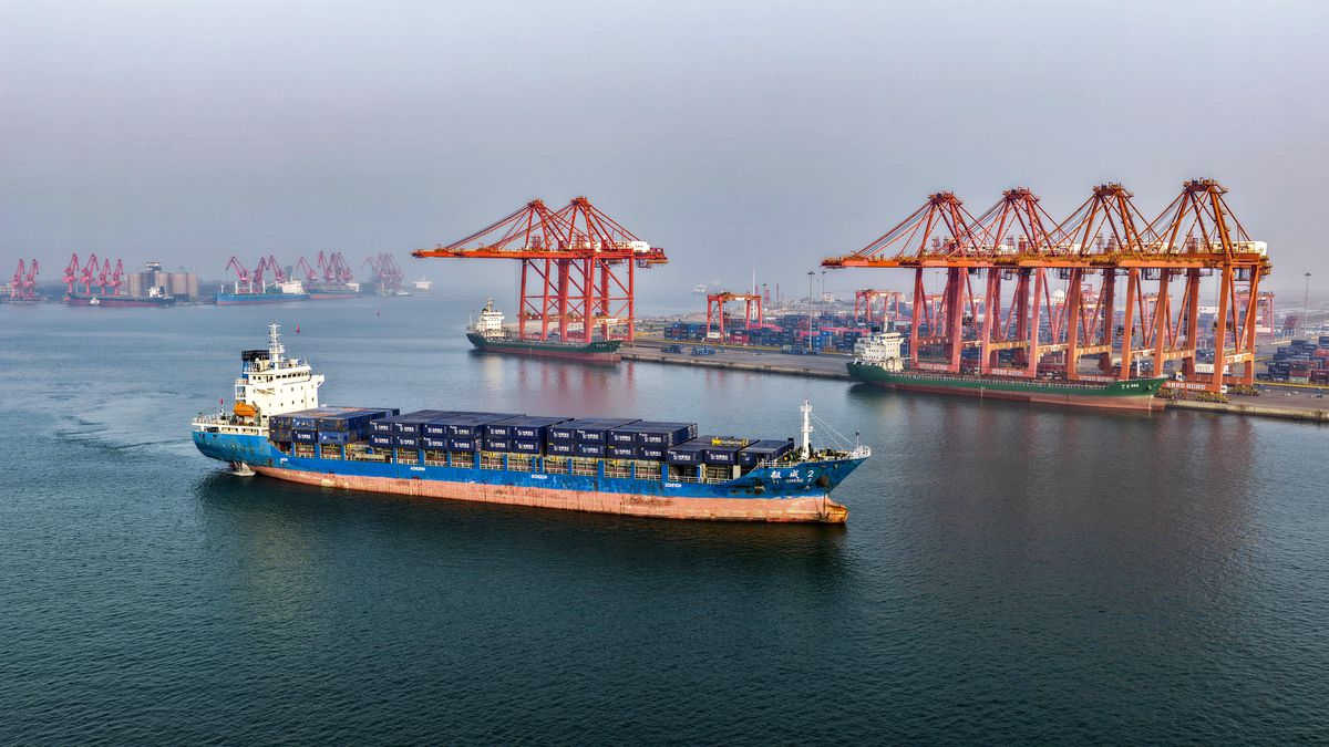 Tangshan Limanı Yük Hacmi Artış Gösterdi