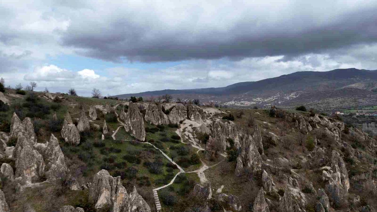 Ankara\'da Kapadokya\'yı andıran doğa harikası: Abacı Peribacaları