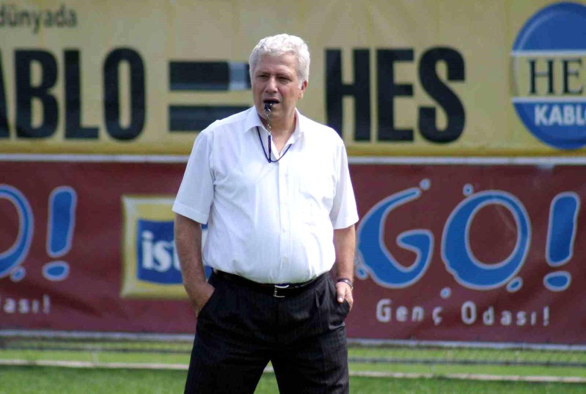 Atay Aktuğ hayatını kaybetti