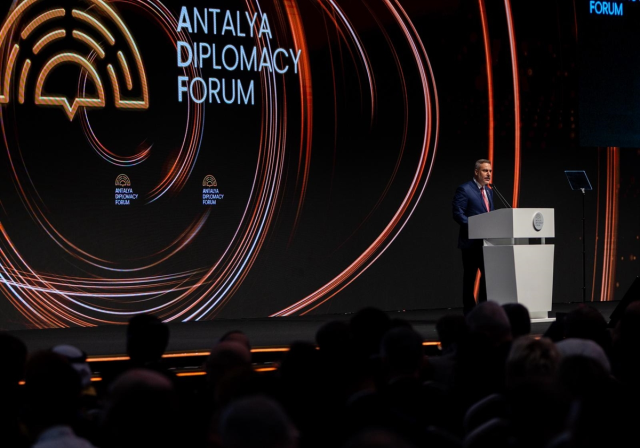 Bakan Fidan'dan Antalya Diplomasi Forumu'nda önemli mesajlar! İngiliz mevkidaşıyla da görüştü