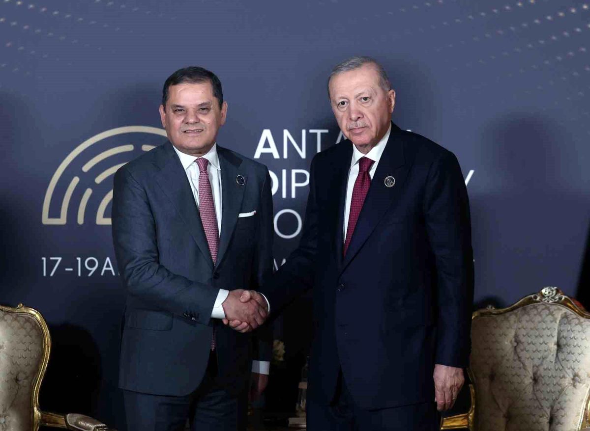 Cumhurbaşkanı Erdoğan, Libya Milli Birlik Hükümeti Başbakanı Abdülhamid Dibeybe ile bir araya geldi