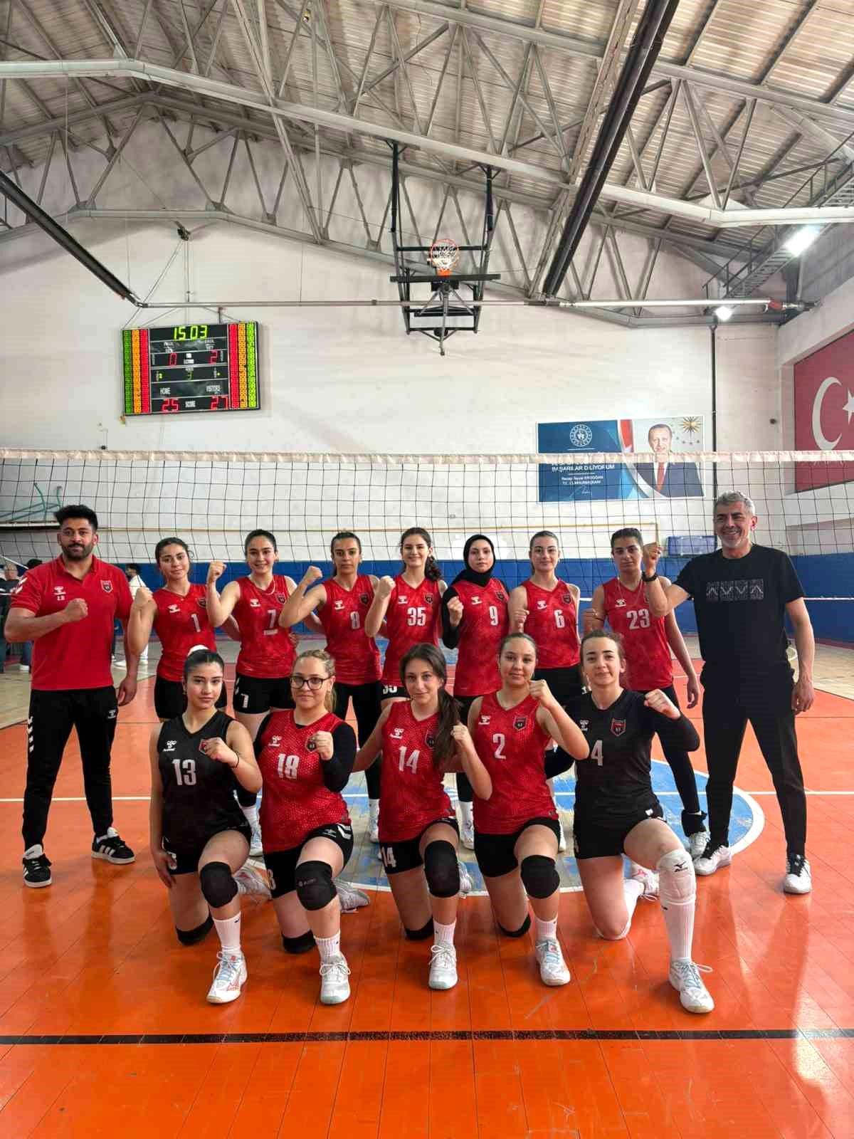 Erzincan Vefa Spor, Genç Kızlar Turnuvasında Şampiyon!