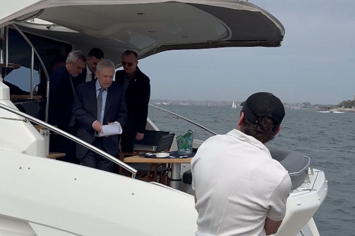 ''Gelmeyecek'' denmişti! Aziz Yıldırım Y&uuml;ksek Divan Kurulu&rsquo;na katılım sağladı