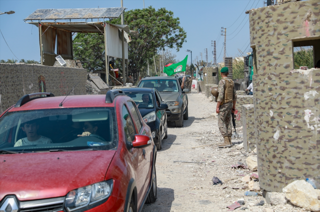 İran, Hürmüz Boğazı'nı yeniden kapattı